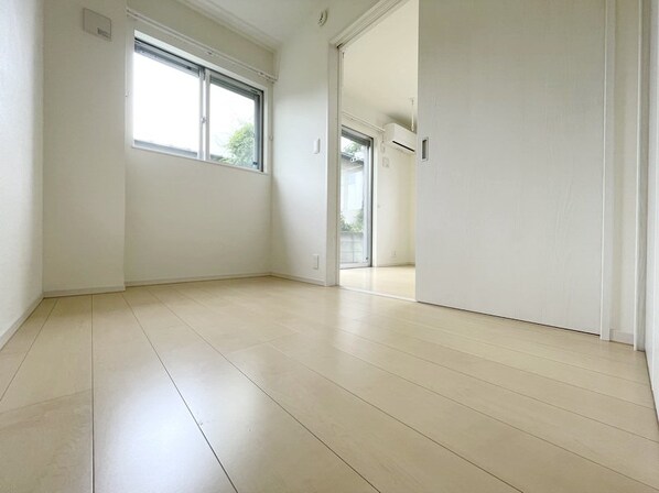 シャルル谷塚の物件内観写真